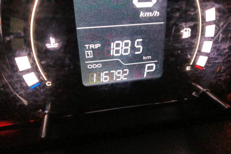 Used Roewe 350 2014 1.5L Automatic Xunda Edition Odometer Close Up