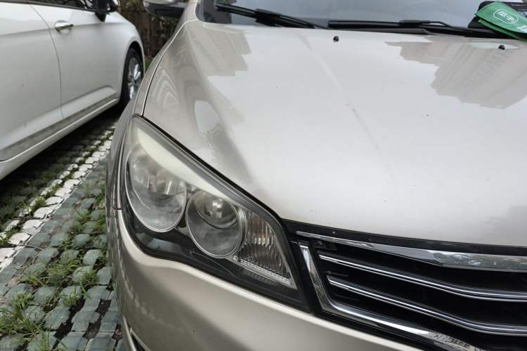 Used Roewe 350 2014 1.5L Manual Xunchi Edition Right Front Headlight