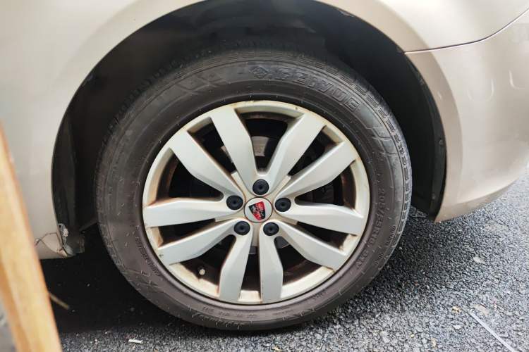 Used Roewe 350 2014 1.5L Manual Swift Edition Right Front Wheel Hub