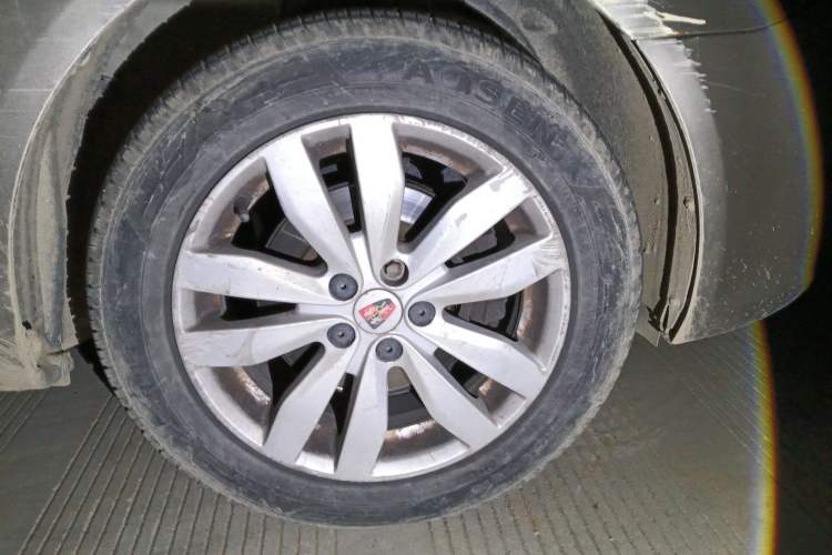 Used Roewe 350 2014 1.5L Automatic Xunda Edition Right Front Wheel Hub