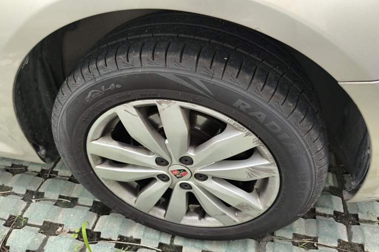 Used Roewe 350 2014 1.5L Manual Xunchi Edition Right Front Wheel Hub