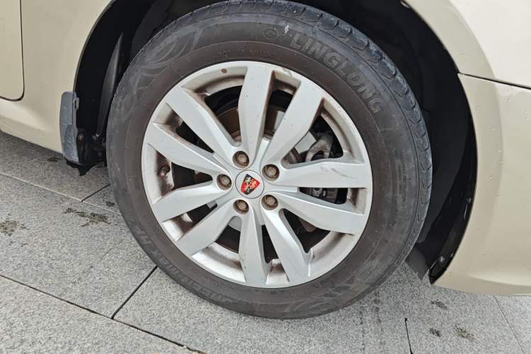 Used Roewe 350 2014 1.5L Manual Swift Edition Right Front Wheel Hub