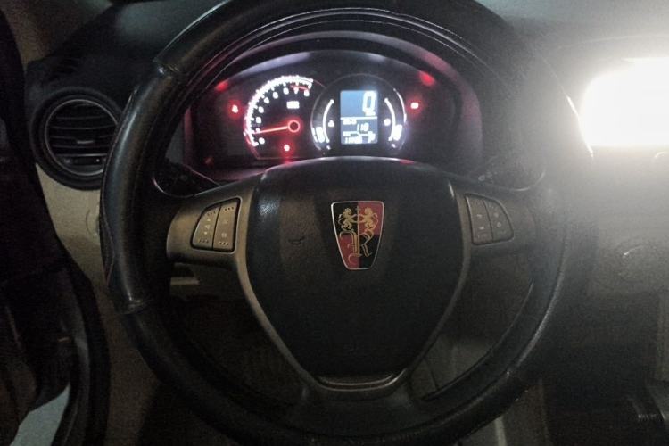 Used Roewe 350 2014 1.5L Automatic Xunyue Version Steering Wheel