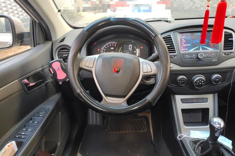 Used Roewe 350 2014 1.5L Manual Swift Edition Steering Wheel