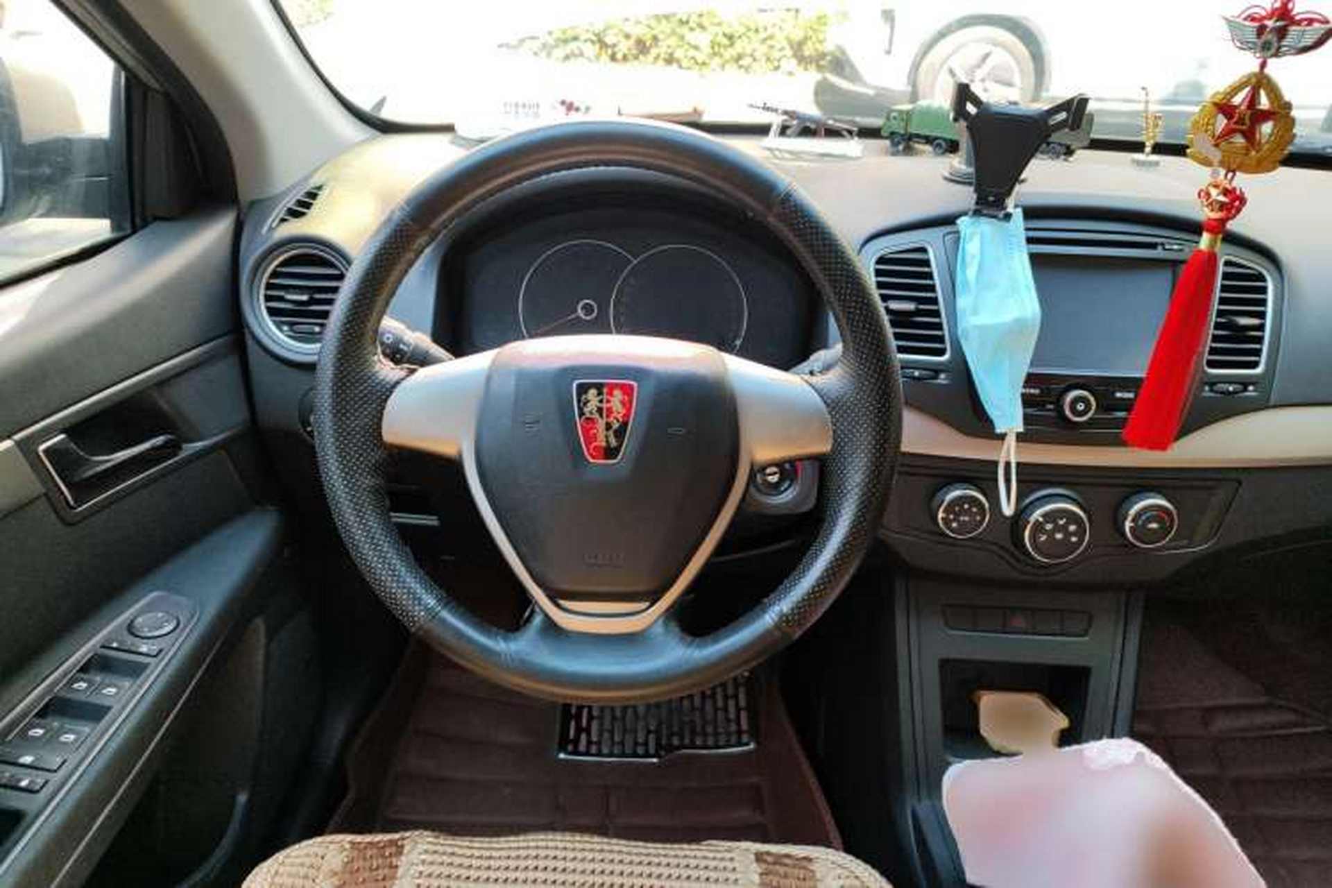 Used Roewe 350 2014 1.5L Manual Xunchi Edition Steering Wheel