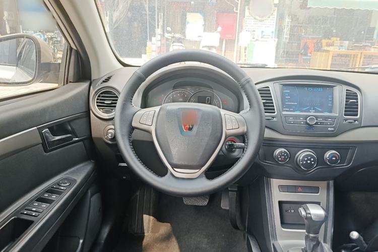 Used Roewe 350 2014 1.5L Automatic Xunyue Version Steering Wheel