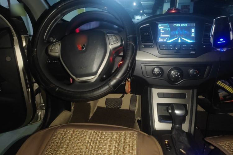 Used Roewe 350 2014 1.5L Automatic Xunyue Version Steering Wheel