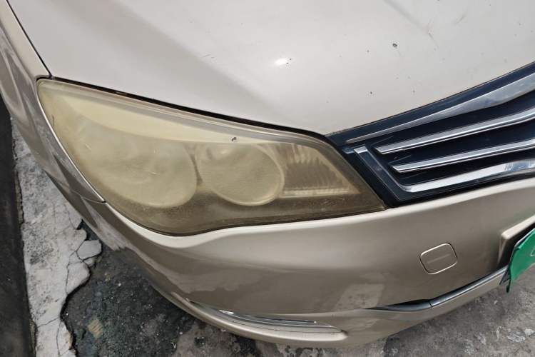 Used Roewe 350 2014 1.5L Automatic Xunda Edition Right Front Headlight