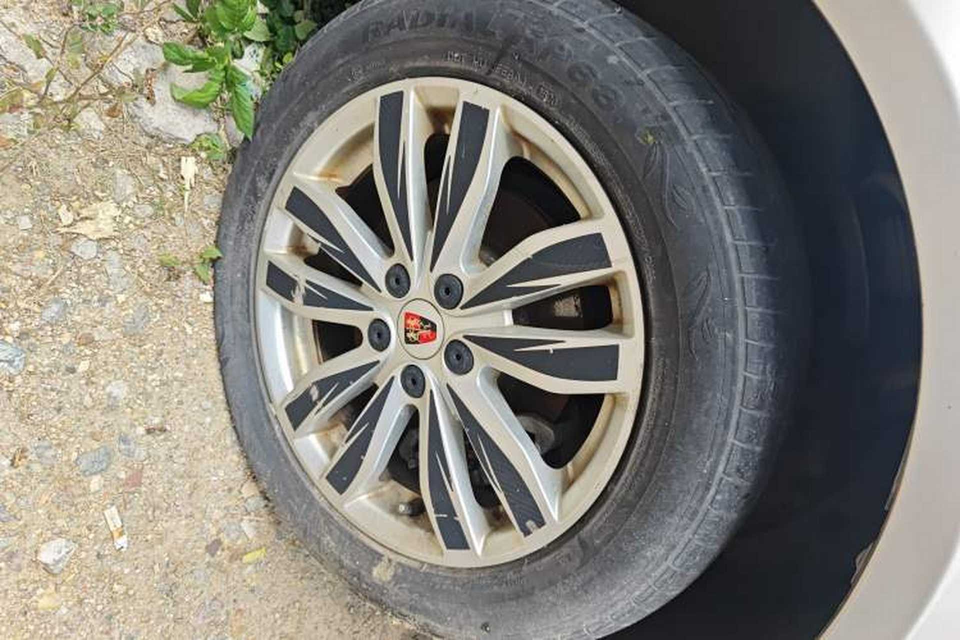 Used Roewe 350 2014 1.5L Automatic Xunda Edition Right Front Wheel Hub