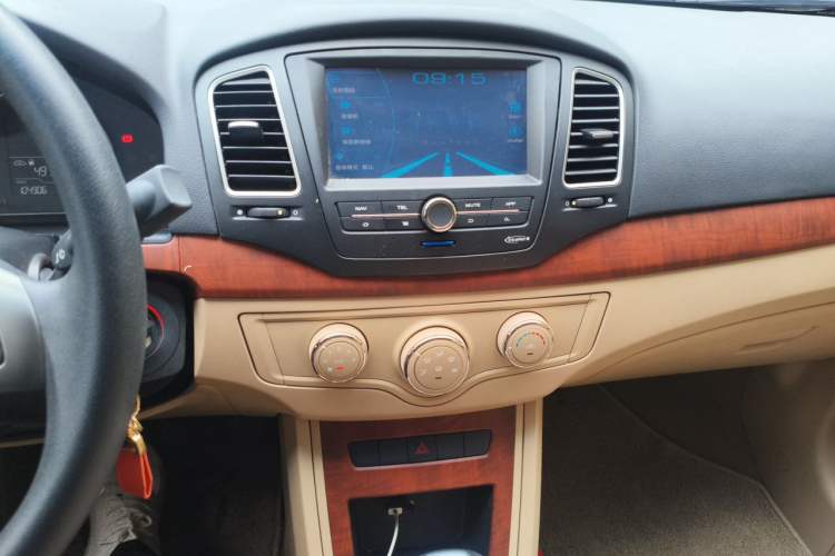 Used Roewe 350 2014 1.5L Automatic Xunyue Version Audio And AC Panel