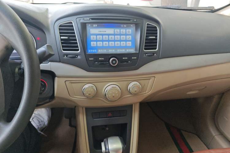 Used Roewe 350 2014 1.5L Automatic Xunda Edition Audio And AC Panel