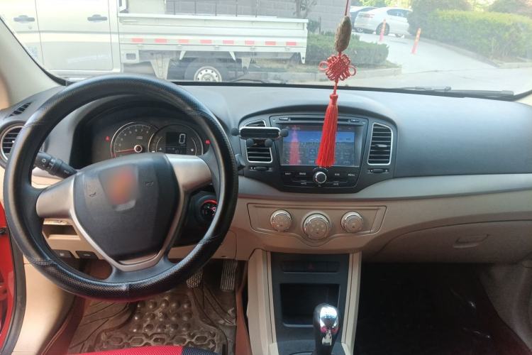 Used Roewe 350 2014 1.5L Manual Xunchi Edition Center Console
