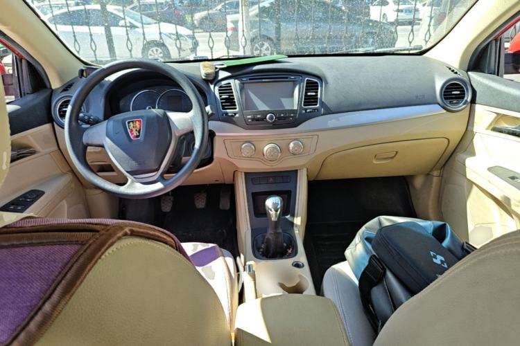 Used Roewe 350 2014 1.5L Manual Xunchi Edition Center Console