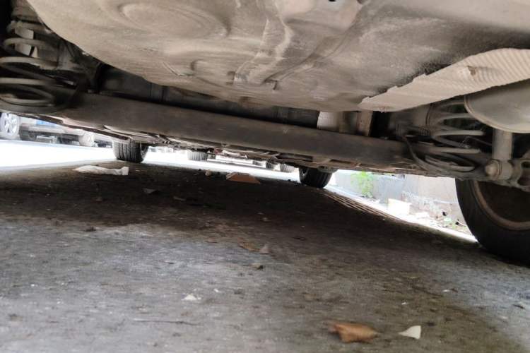 Used Roewe 350 2014 1.5L Automatic Xunda Edition Chassis Rear