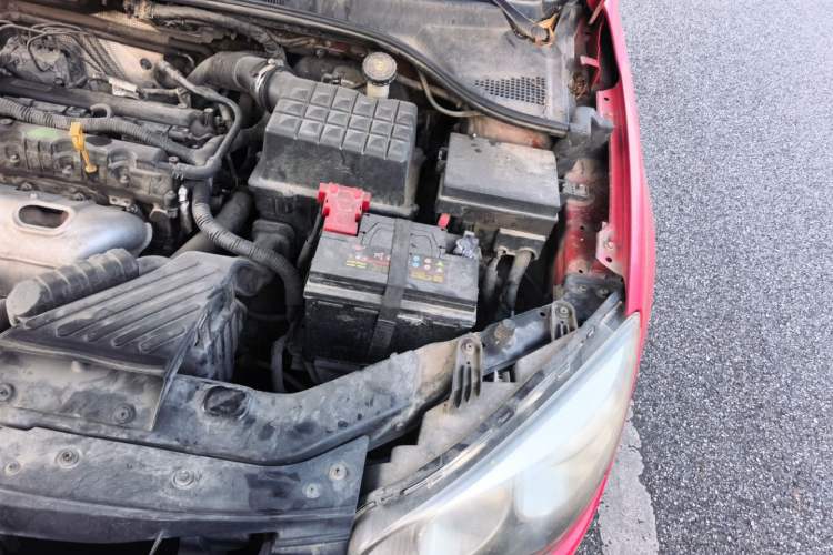 Used Roewe 350 2014 1.5L Manual Xunchi Edition Engine Bay Left
