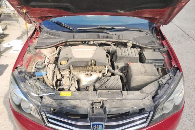 Used Roewe 350 2014 1.5L Automatic Xunyue Version Engine Bay