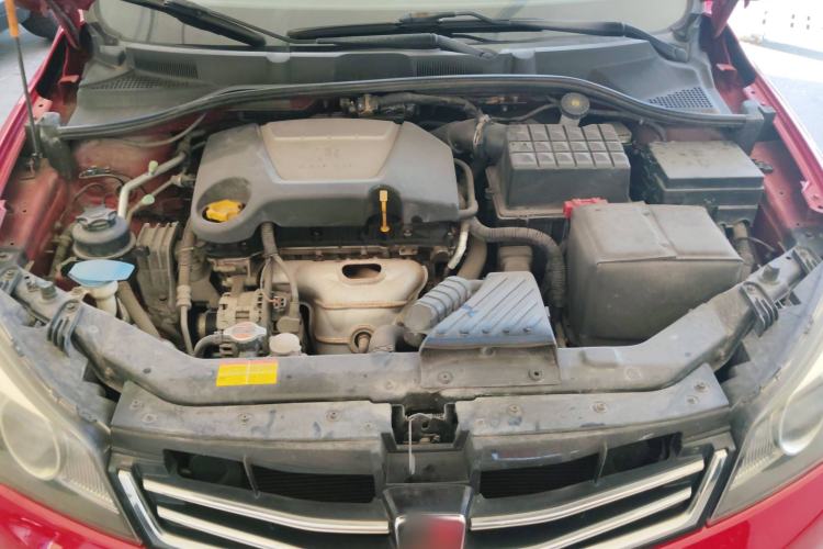Used Roewe 350 2014 1.5L Automatic Xunyue Version Engine Bay
