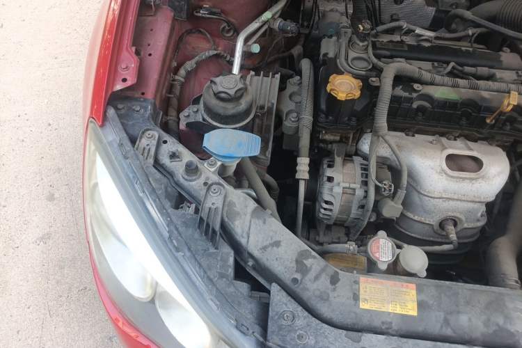 Used Roewe 350 2014 1.5L Manual Xunchi Edition Engine Bay Right