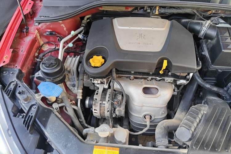 Used Roewe 350 2014 1.5L Automatic Xunyue Version Engine Bay Right