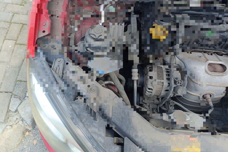 Used Roewe 350 2014 1.5L Manual Xunchi Edition Engine Bay Right