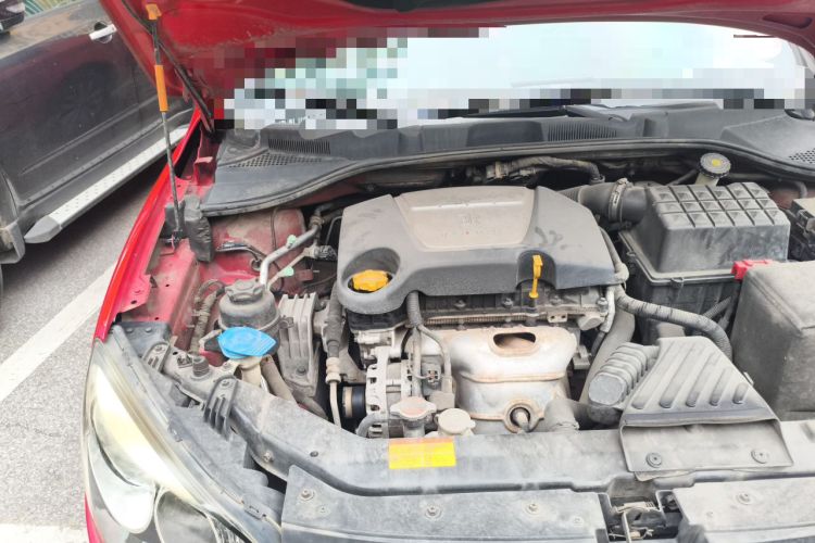 Used Roewe 350 2014 1.5L Automatic Xunyue Version Engine Bay Right