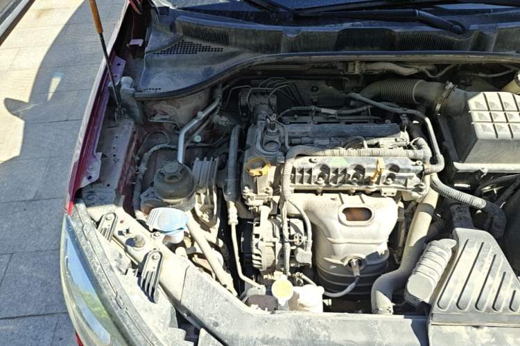 Used Roewe 350 2014 1.5L Manual Xunchi Edition Engine Bay Right