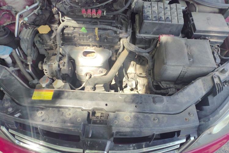 Used Roewe 350 2014 1.5L Automatic Xunyue Version Engine Bay