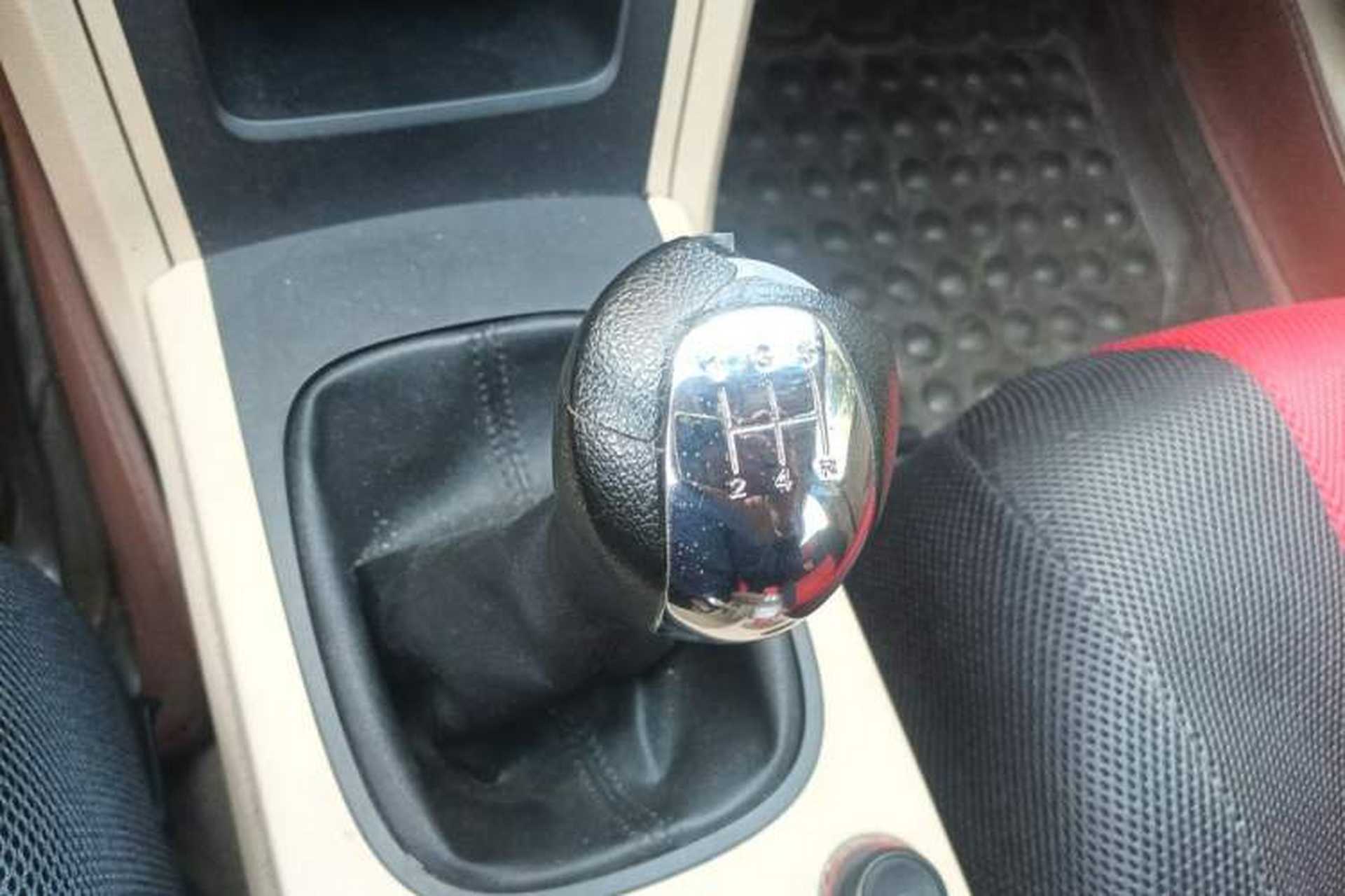 Used Roewe 350 2014 1.5L Manual Xunchi Edition Gear Lever