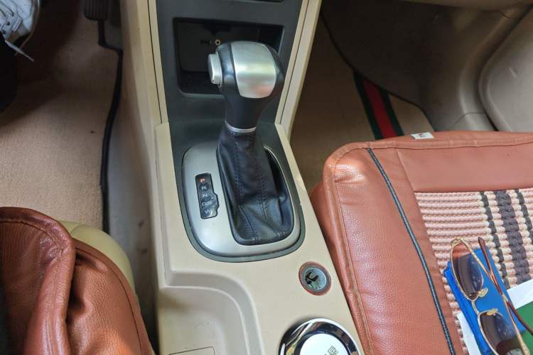 Used Roewe 350 2014 1.5L Automatic Xunda Edition Gear Lever