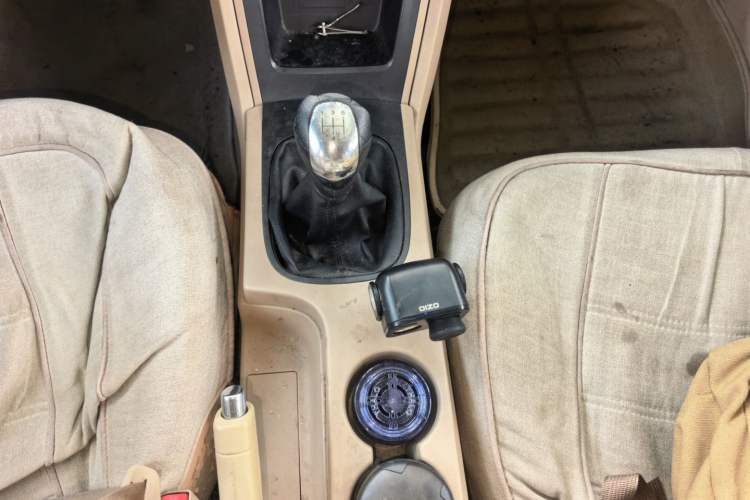 Used Roewe 350 2014 1.5L Manual Xunchi Edition Gear Lever