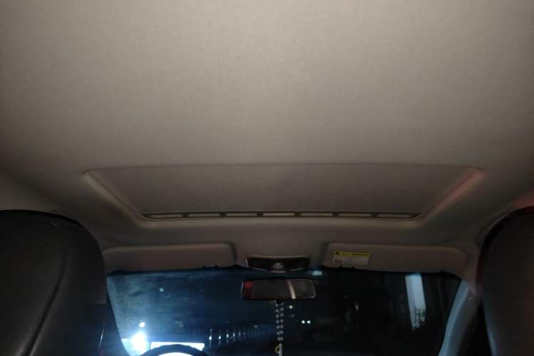 Used Roewe 350 2014 1.5L Manual Swift Edition Headliner