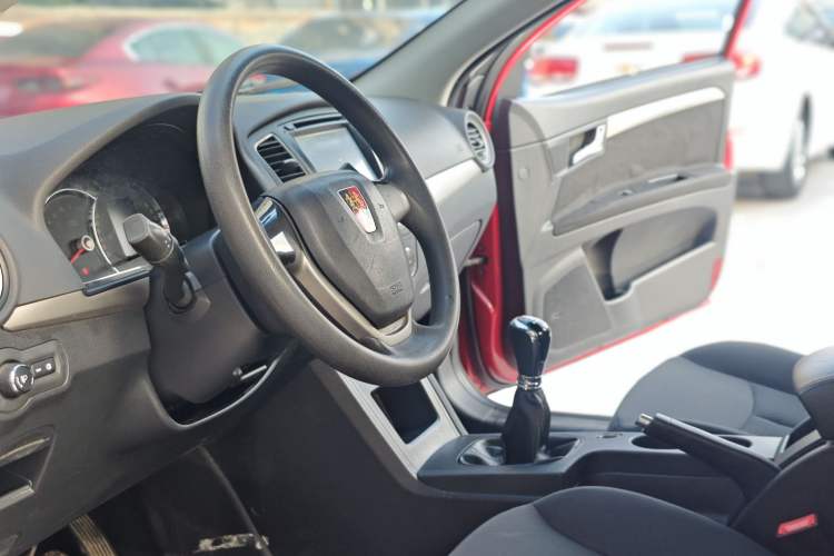 Used Roewe 350 2014 1.5L Manual Xunchi Edition Interior 1