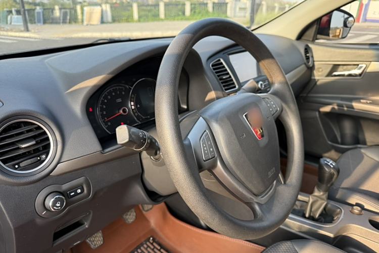 Used Roewe 350 2014 1.5L Manual Swift Edition Interior 15