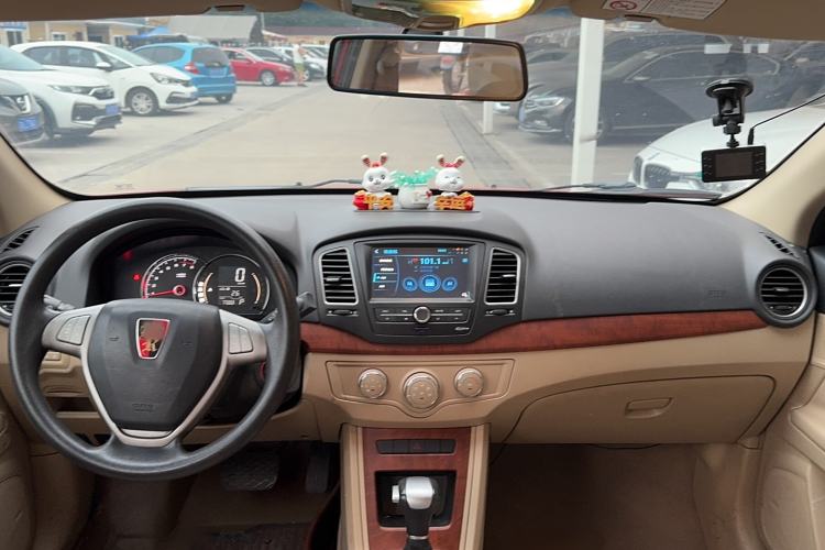 Used Roewe 350 2014 1.5L Automatic Xunyue Version Interior 4