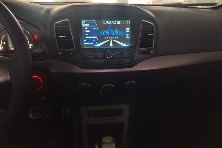 Used Roewe 350 2014 1.5T Automatic Jingyi Edition Interior 5