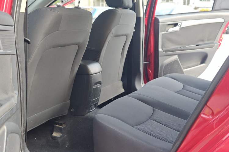 Used Roewe 350 2014 1.5L Manual Xunchi Edition Interior 5