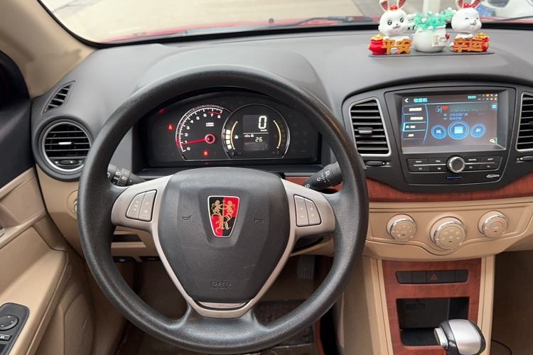 Used Roewe 350 2014 1.5L Automatic Xunyue Version Interior 5