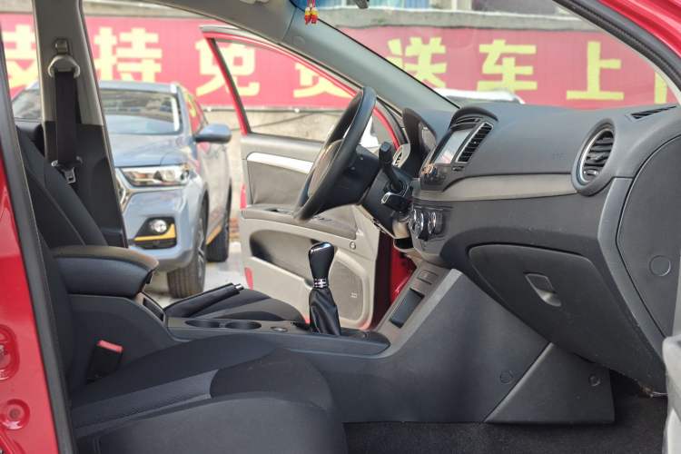 Used Roewe 350 2014 1.5L Manual Xunchi Edition Interior 7