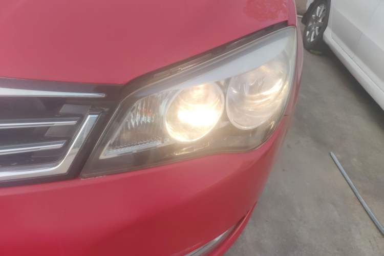 Used Roewe 350 2014 1.5L Automatic Xunyue Version Left Front Headlight