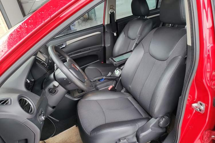 Used Roewe 350 2014 1.5L Manual Swift Edition Left Front Seat