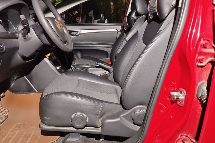 Used Roewe 350 2014 1.5L Manual Swift Edition Left Front Seat