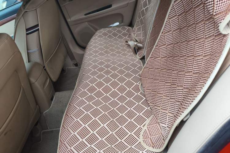 Used Roewe 350 2014 1.5L Automatic Xunyue Version Left Rear Seat