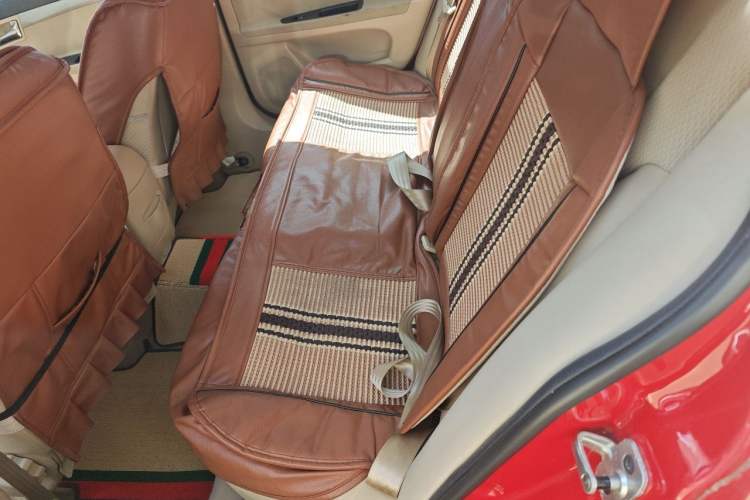 Used Roewe 350 2014 1.5L Automatic Xunda Edition Left Rear Seat