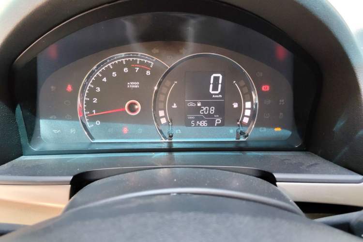 Used Roewe 350 2014 1.5L Automatic Xunda Edition Odometer Close Up
