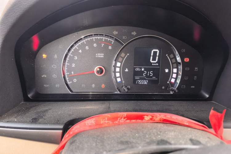 Used Roewe 350 2014 1.5L Manual Xunchi Edition Odometer Close Up