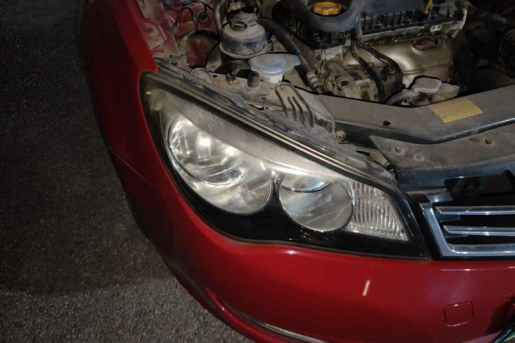 Used Roewe 350 2014 1.5L Manual Swift Edition Right Front Headlight