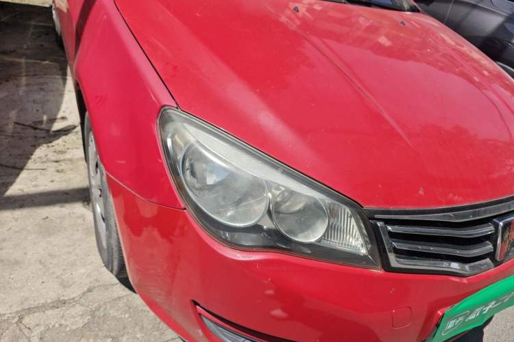 Used Roewe 350 2014 1.5L Automatic Xunda Edition Right Front Headlight