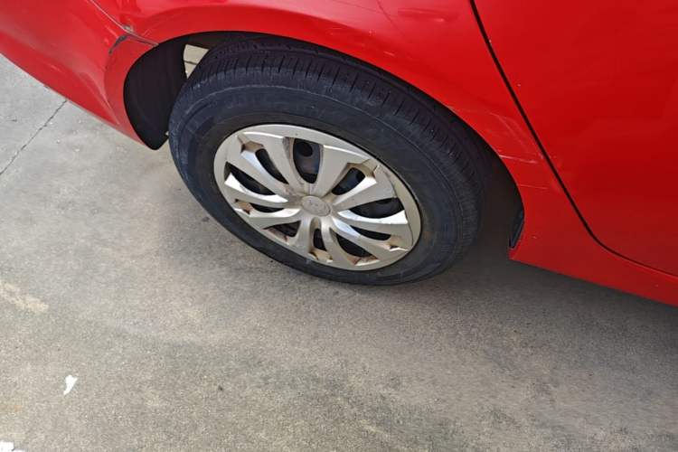 Used Roewe 350 2014 1.5L Manual Xunchi Edition Right Rear Wheel Hub
