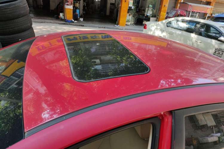 Used Roewe 350 2014 1.5L Automatic Xunyue Version Roof