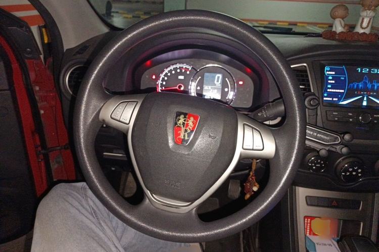 Used Roewe 350 2014 1.5L Automatic Xunyue Version Steering Wheel
